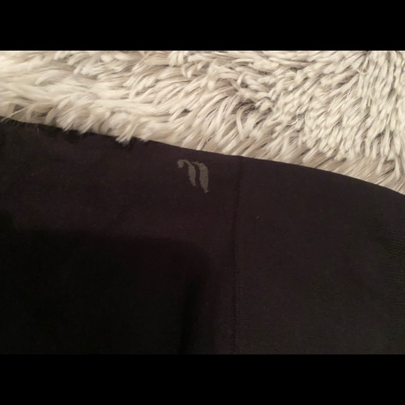 Fabletics Mosaic High-Waisted 7/8 Size XS - Picture 9 of 9